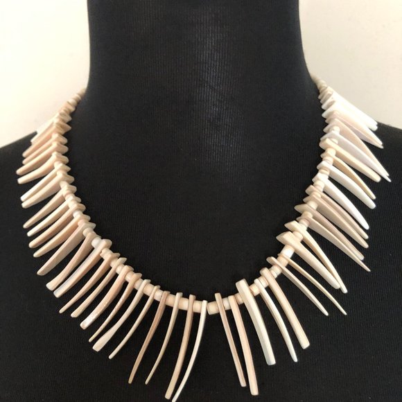 Vintage MCM Seashell Beaded  necklace 18" Multi size shape Beige Cream - Picture 1 of 5